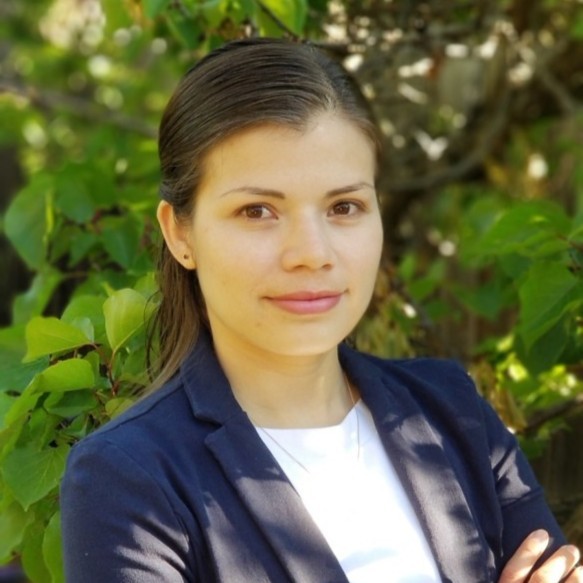 Dr. Astrid Parsons, née Olivares